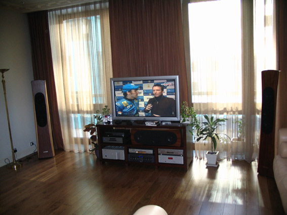 Кинотеатр с «лампой»